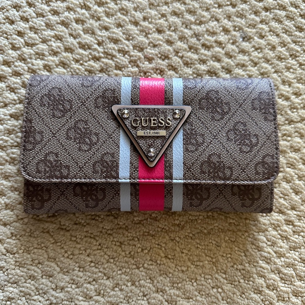 Guess Wallet